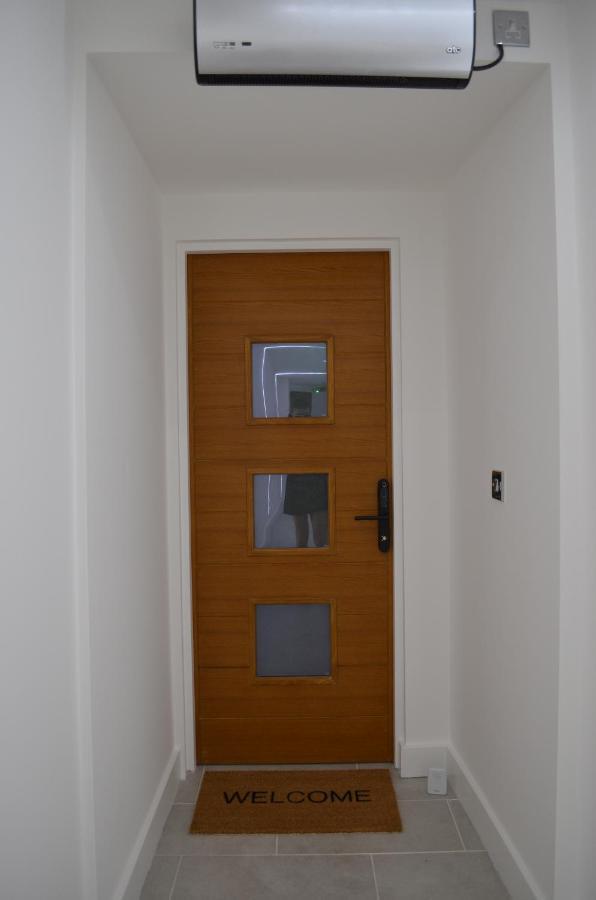 לונדון High Spec Luxury Studio Apartment In Sydenham מראה חיצוני תמונה